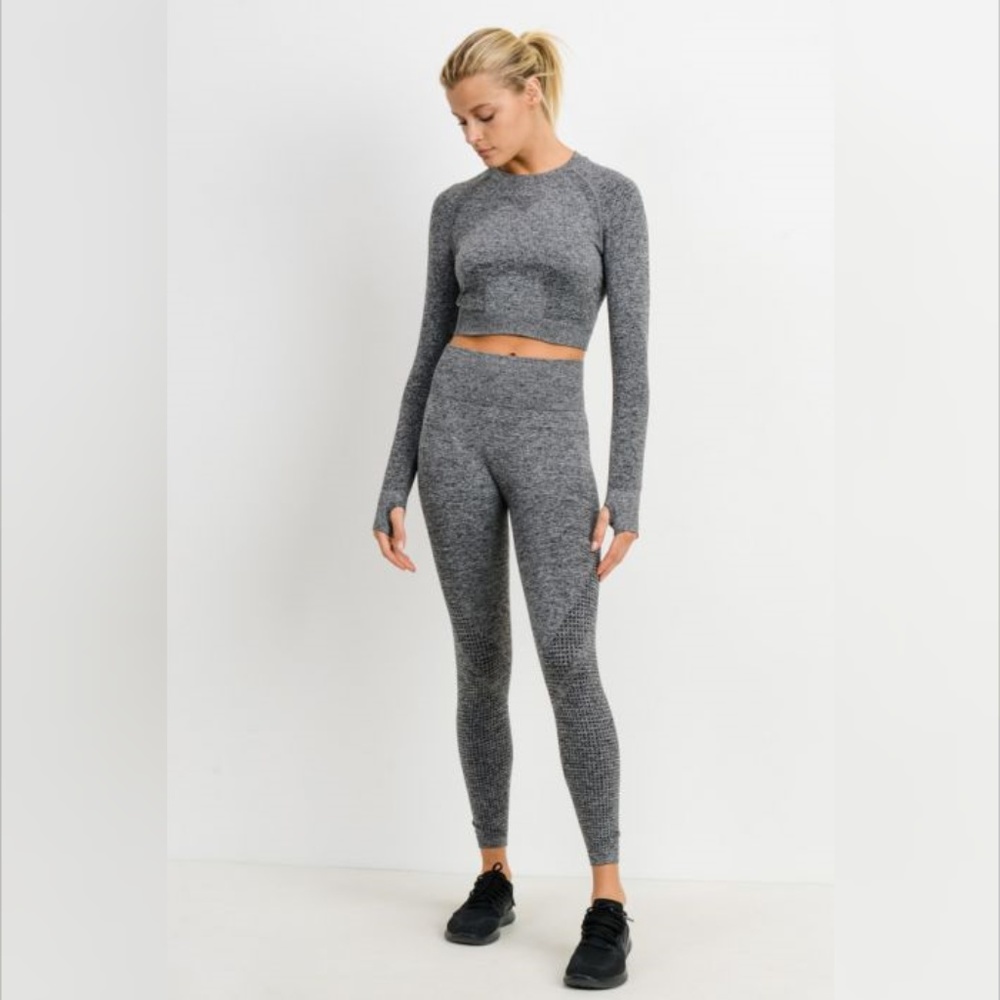 Dot Textured Seamless Highwaist Leggings - Picture 5 of 7